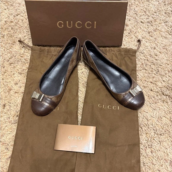 Gucci Shoes - Gucci Women's Brown Flats